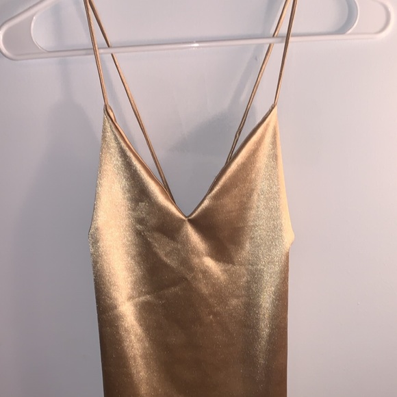 Gold dress - Picture 2 of 8